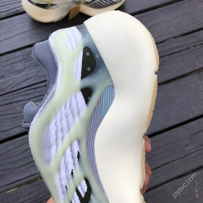 Adidas Yeezy 700 V3 Grey White ID1674