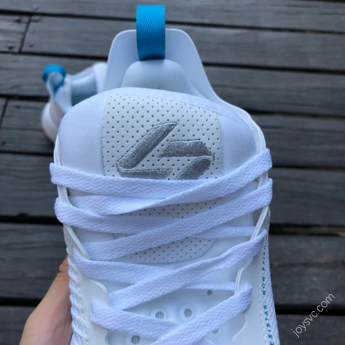 Luka 1 White DN1772-104