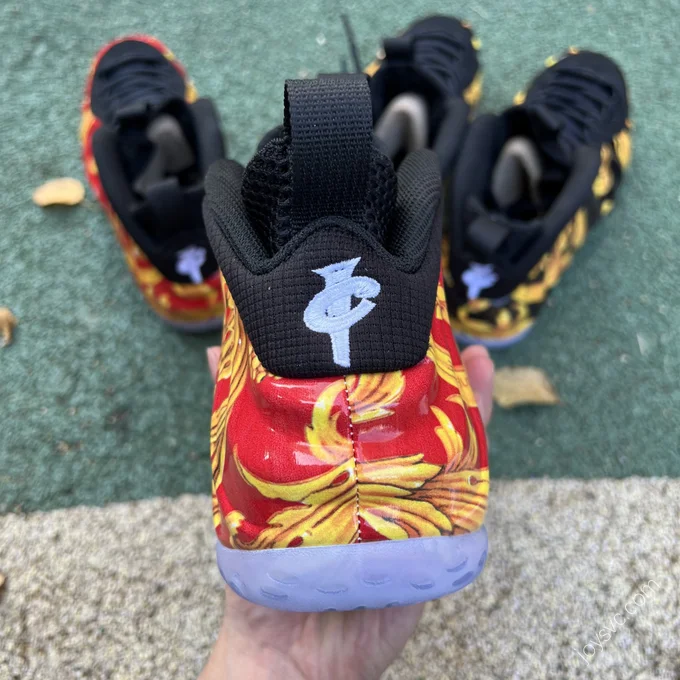 Nike Foamposite One x Supreme Red 652792-600
