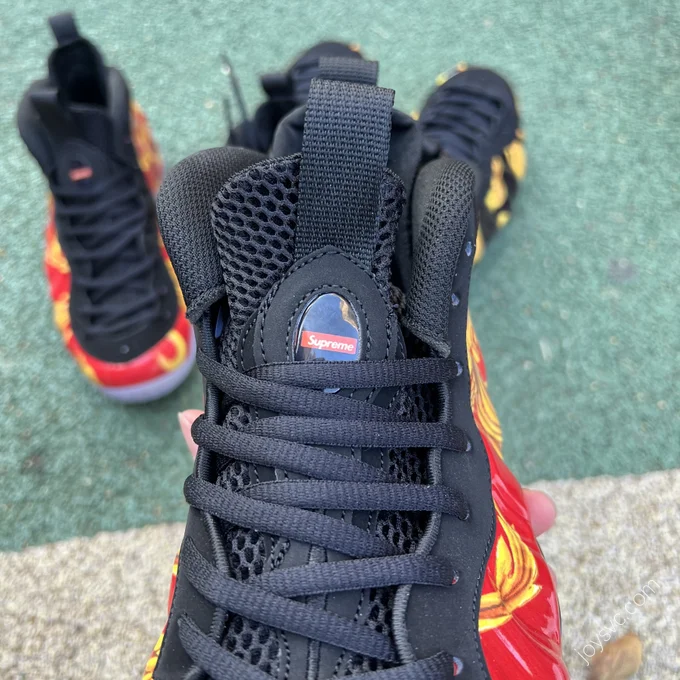 Nike Foamposite One x Supreme Red 652792-600