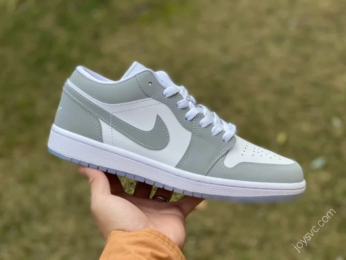 Air Jordan 1 Low 