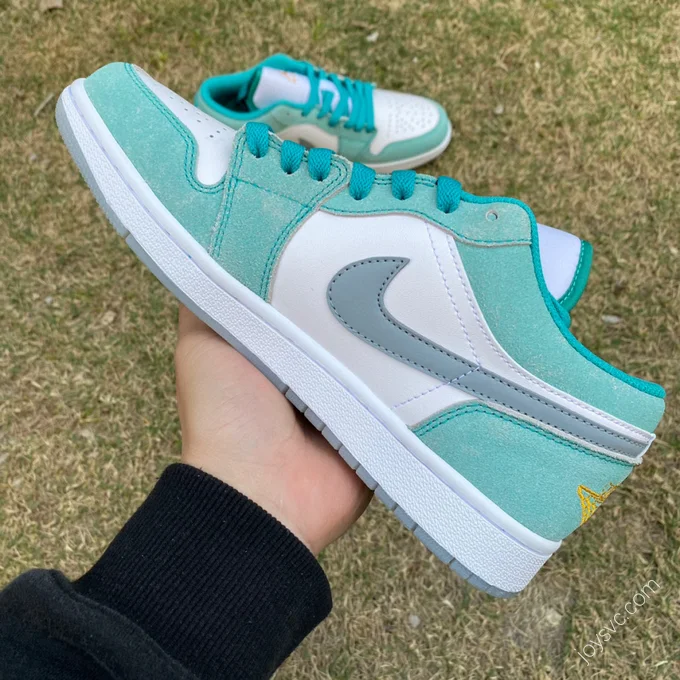 Air Jordan 1 Low Emerald DN3705-301