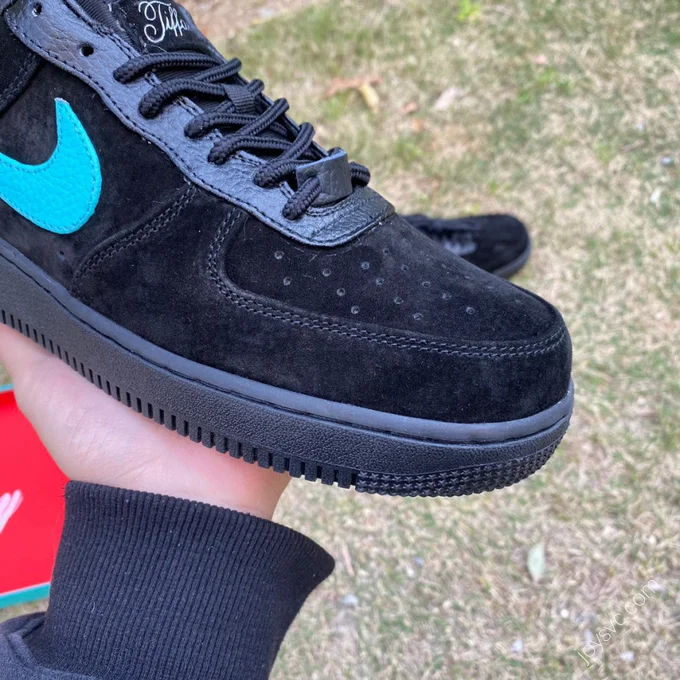 Tiffany & Co. x Nike Air Force 1 Black