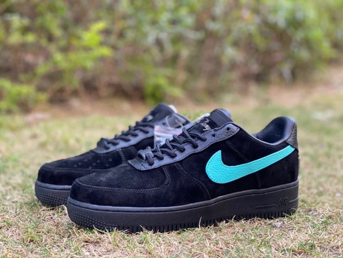 Tiffany & Co. x Nike Air Force 1 Black