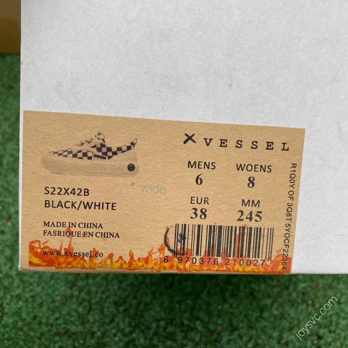 x VESSEL Pixel Light Black White