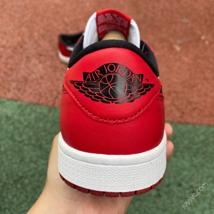 Air Jordan 1 Chicago Low Low-Top Sneaker 705329-600