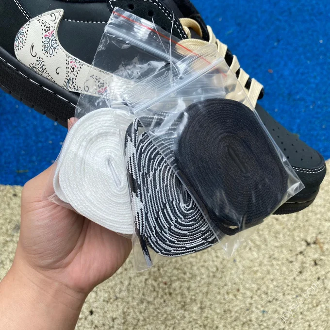 Travis Scott x Air Jordan 1 Low Black Color Hook DM7866-889
