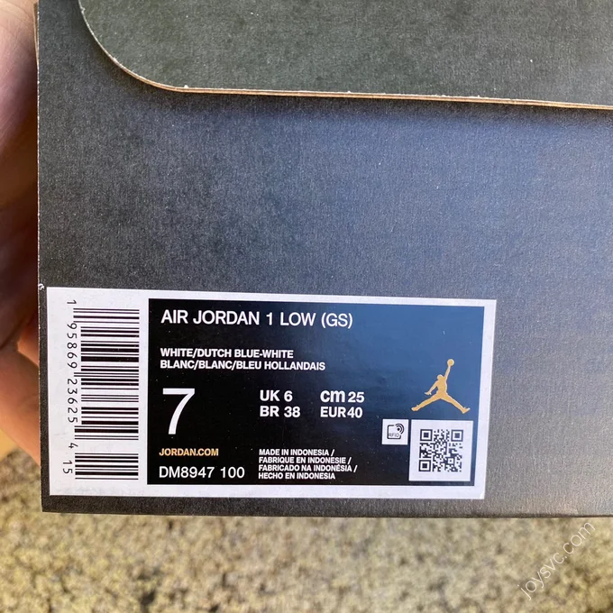 Air Jordan 1 Low Washed Denim Low-Top Sneaker DM8947-100