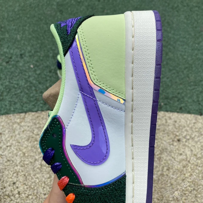 Air Jordan 1 Retro Low OG 