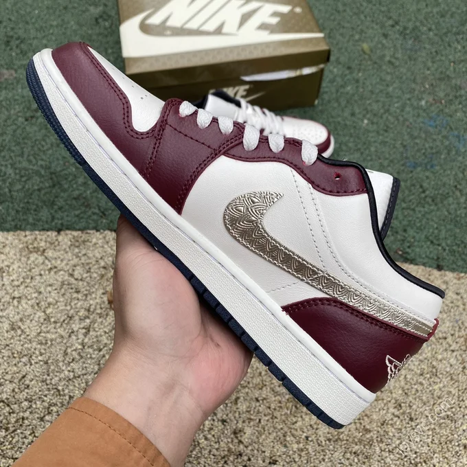 Air Jordan 1 Low 