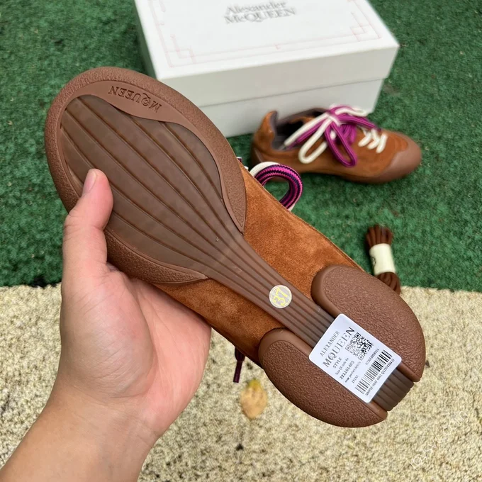 Alexander McQueen Flexion Brown