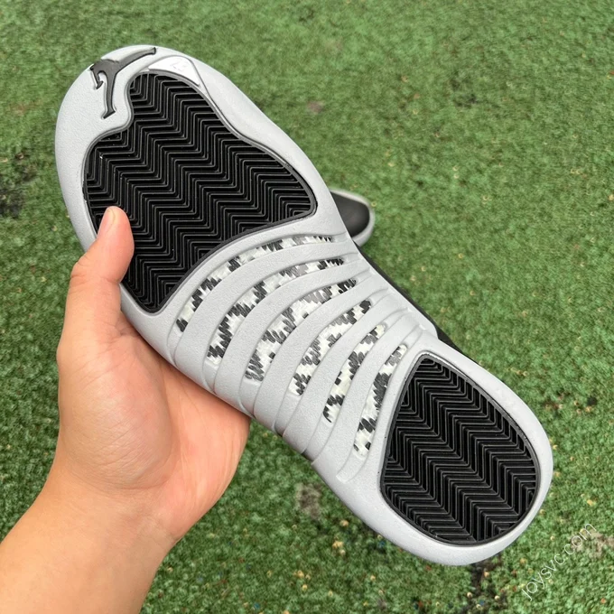 Air Jordan 12 Grey Black CT8013-010