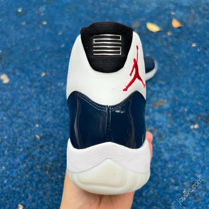 Air Jordan 11 