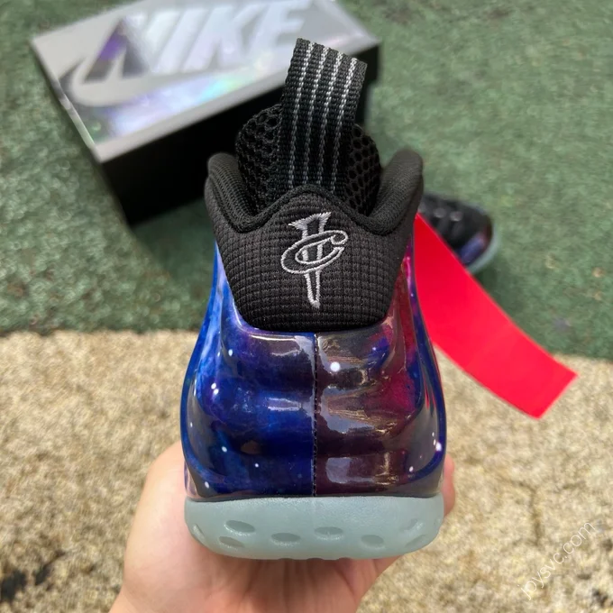 Non-Real Carbon Fiber Nike Air Foamposite One Galaxy Retro Basketball Shoes FQ4303-400