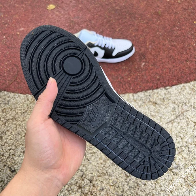 AJ1 Low White Brown Black Sneakers 553558-153