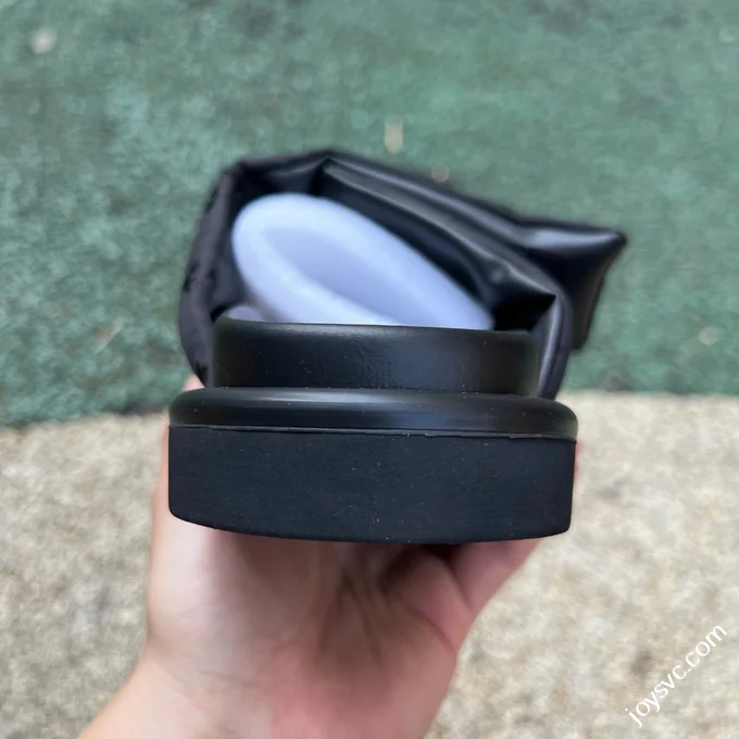 LOUIS VUITTON Pool Pillow Comfort Slides Black