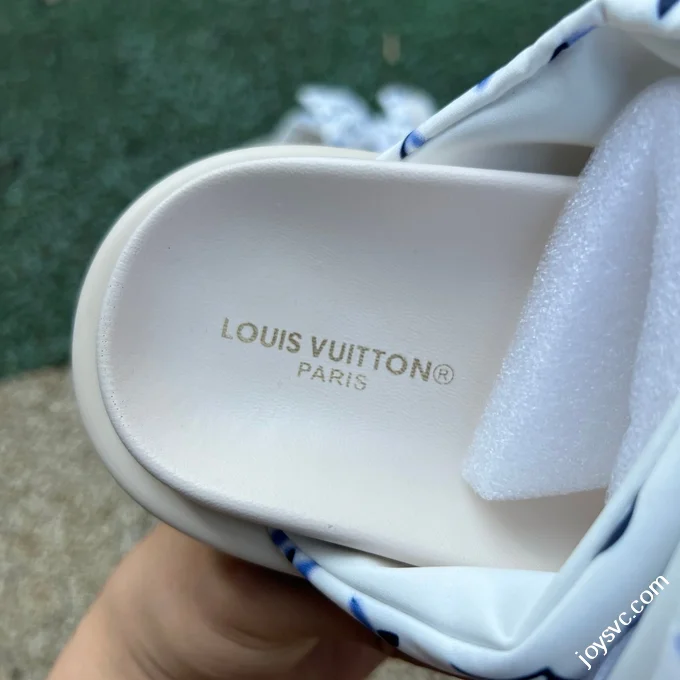 LOUIS VUITTON Pool Pillow Comfort Slides White Blue