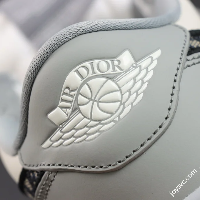 AJ1 Dior Low White Grey Sneakers
