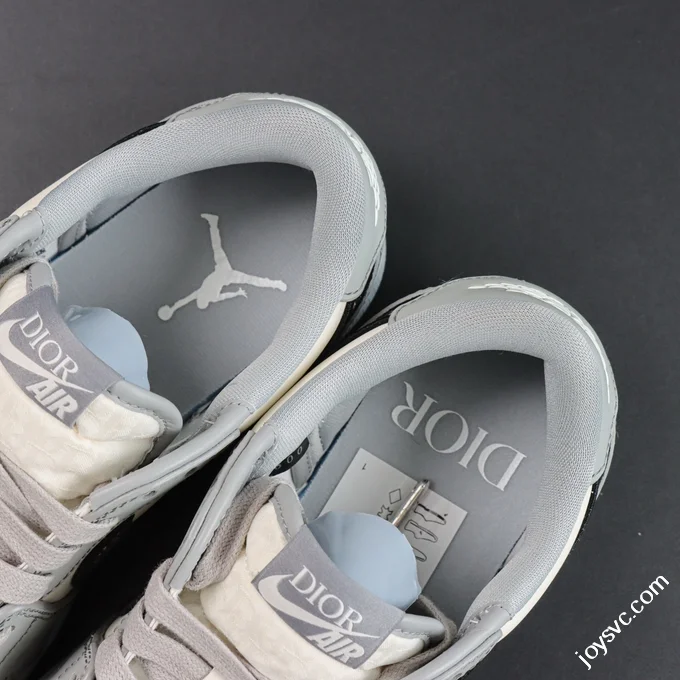 AJ1 Dior Low White Grey Sneakers