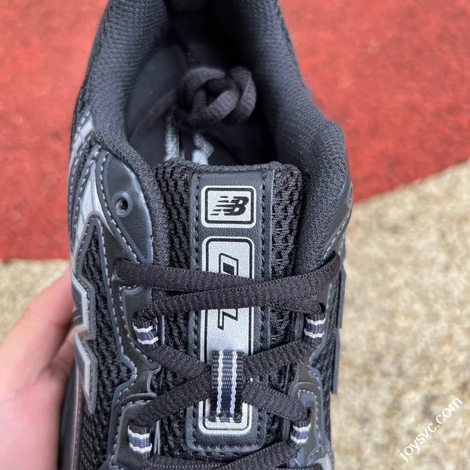 Pure Original NB 740 Black Sneakers U740BM2