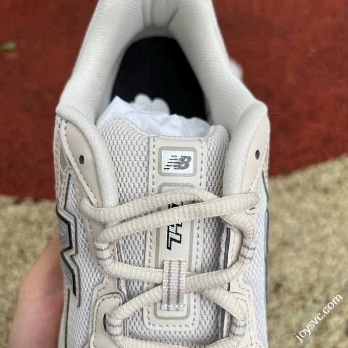 Pure Original NB 740 Beige Sneakers U740LN1