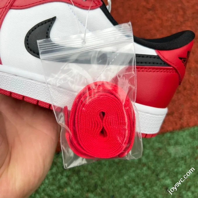 AJ1 Low Chicago Sneakers 705329-600