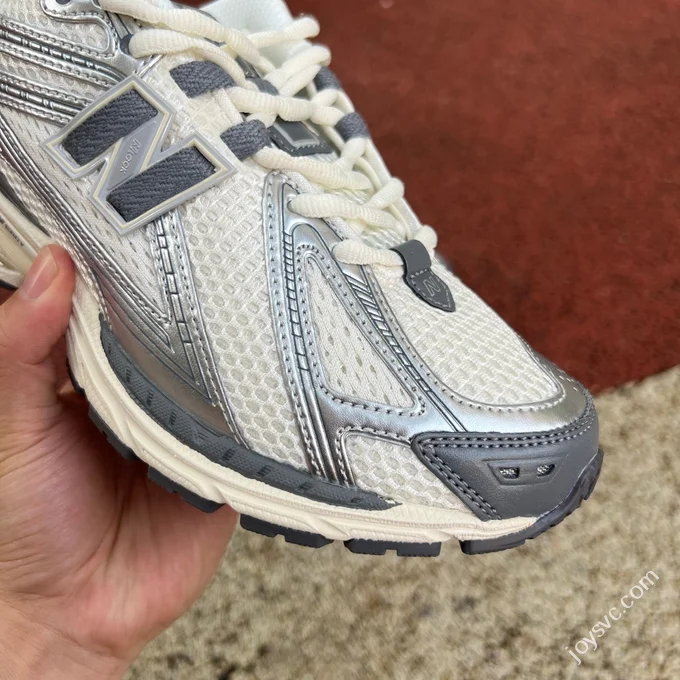 NB1906RFS White Grey Sneakers
