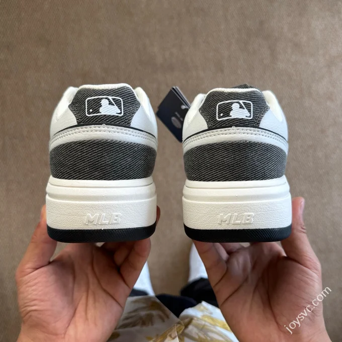 MLB Chunky Liner College Style Platform Sneakers Denim Black White 3ASXD015N (GP002)