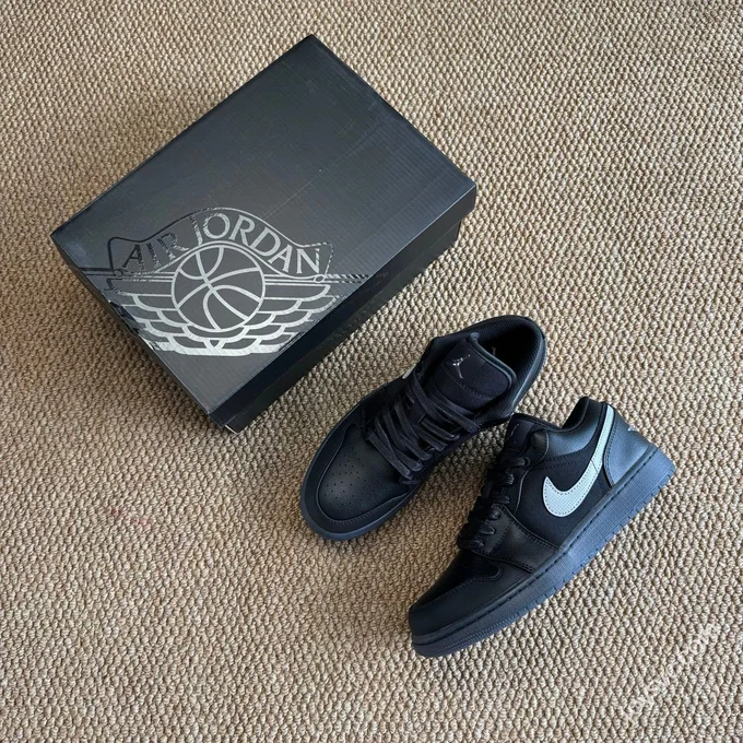 DT Pure Original AJ1 Low Black Silver Crystal Sole Authentic Materials HV5968-01