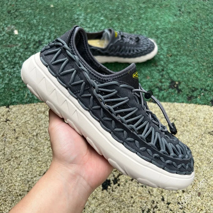 KEEN Woven Black White Shoes