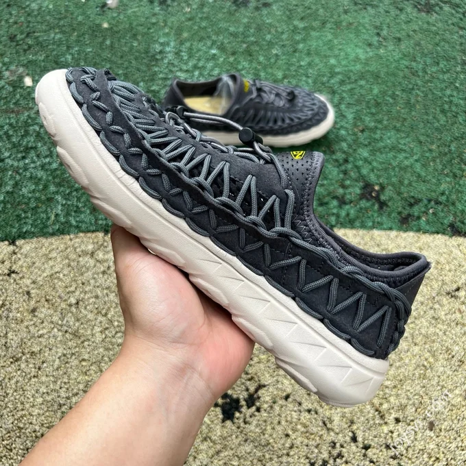 KEEN Woven Black White Shoes
