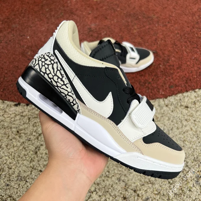 AJ312 Black Beige Low Top Sneakers CD7069-020