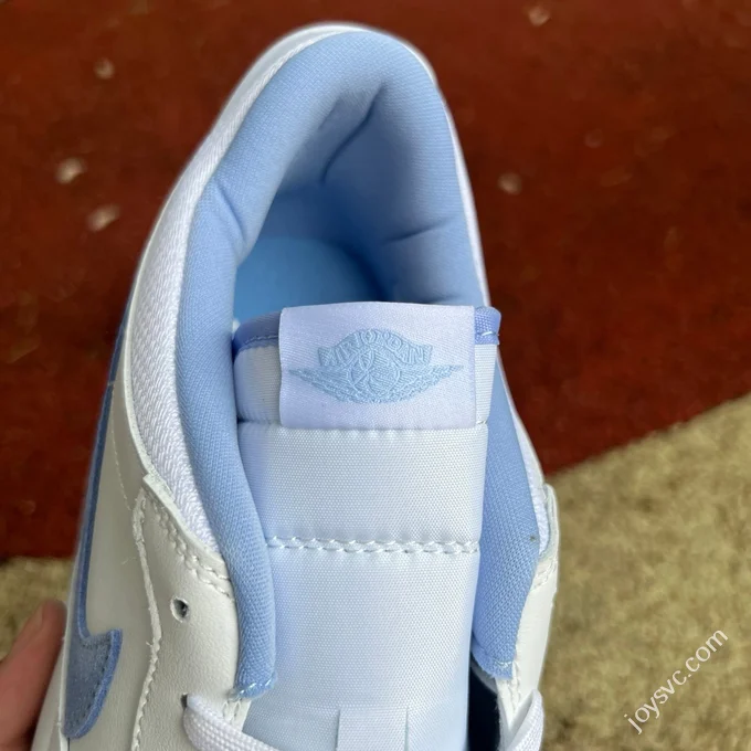 AJ312 White Blue Low Top Sneakers Fq7827-104