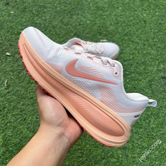 Nike Vomero 18 White Pink Marathon Running Shoes HM6804-601