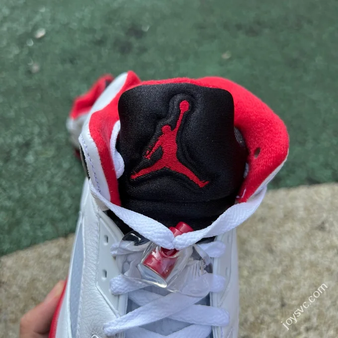 AJ5 White Red Fire Red Black Tongue Sneakers HQ7978-101