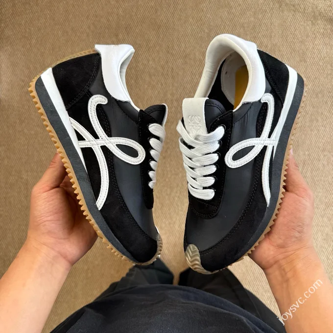 LOEWE Flow Runner High Top Training Shoes Black