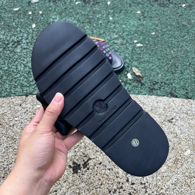 LOUIS VUITTON LV Slides Black Multi-Color