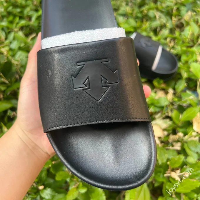 DESCENTE Icing Nars One-Strap Slides Black