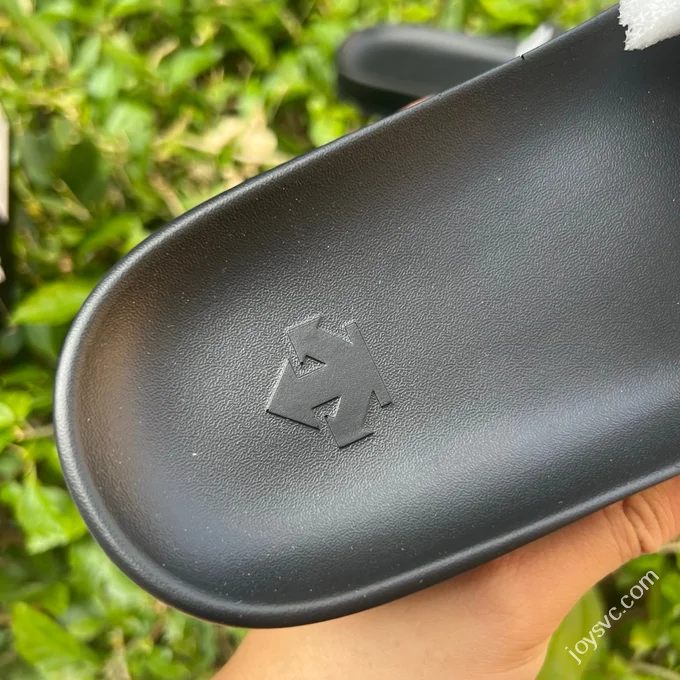 DESCENTE Icing Nars One-Strap Slides Black