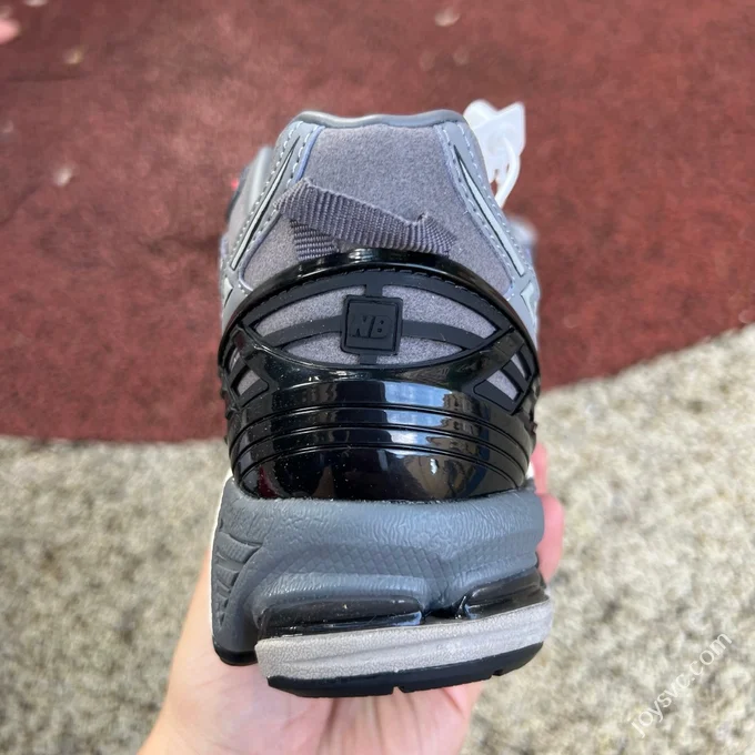 NB1906NGC Grey Red Sneakers