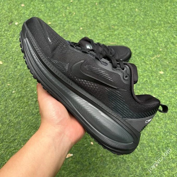 Nike Vomero 18 Black Marathon Running Shoes HM6803-005