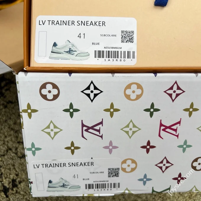 LOUIS VUITTON Classic LV White Grey Blue Sneakers