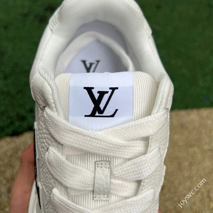 LOUIS VUITTON Classic LV White Black Sneakers