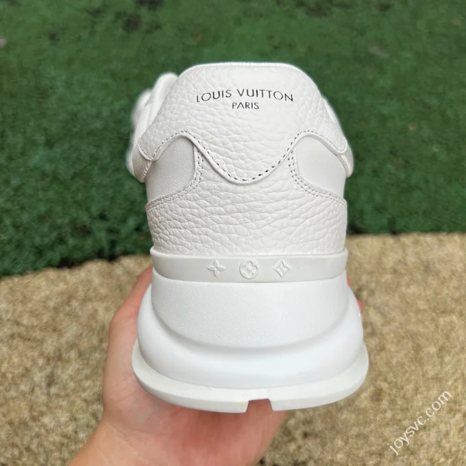 LOUIS VUITTON Classic LV White Black Sneakers