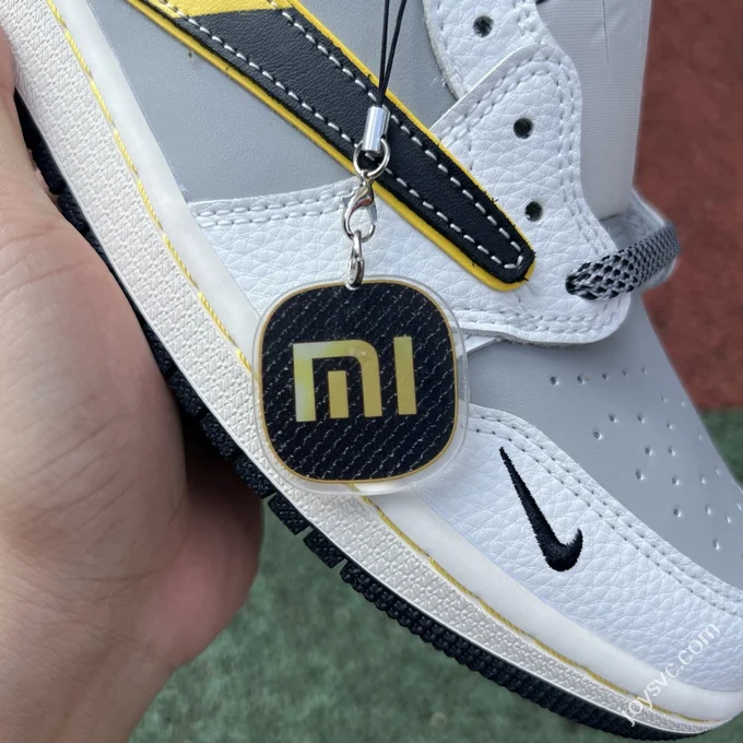 AJ1 Travis Scott x Xiaomi SU7 Low Top Sneakers XX3168-162