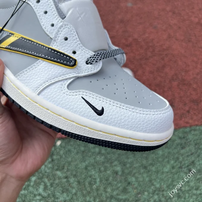 AJ1 Travis Scott x Xiaomi SU7 Low Top Sneakers XX3168-162