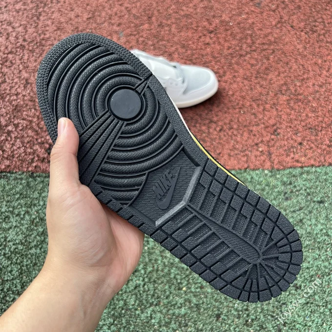 AJ1 Travis Scott x Xiaomi SU7 Low Top Sneakers XX3168-162