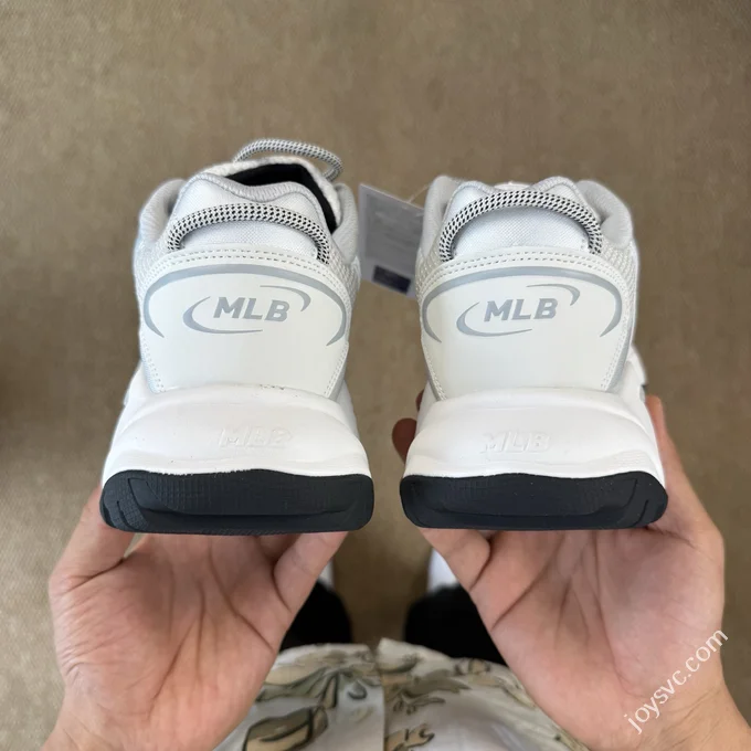 MLB Winner Chunky Cyber Dad Shoes Standard White/Silver 3ASHW075N (GP015)