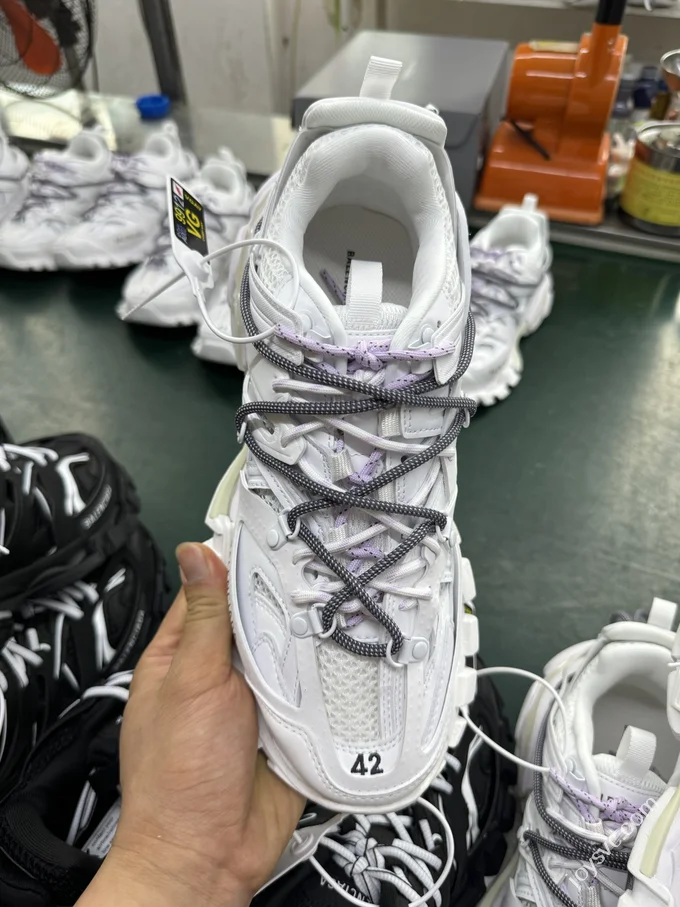 VG Version Balenciaga Track Sneaker Tess s.Gomma Res BI ALV/TIS EFF NUBUK/TIS E