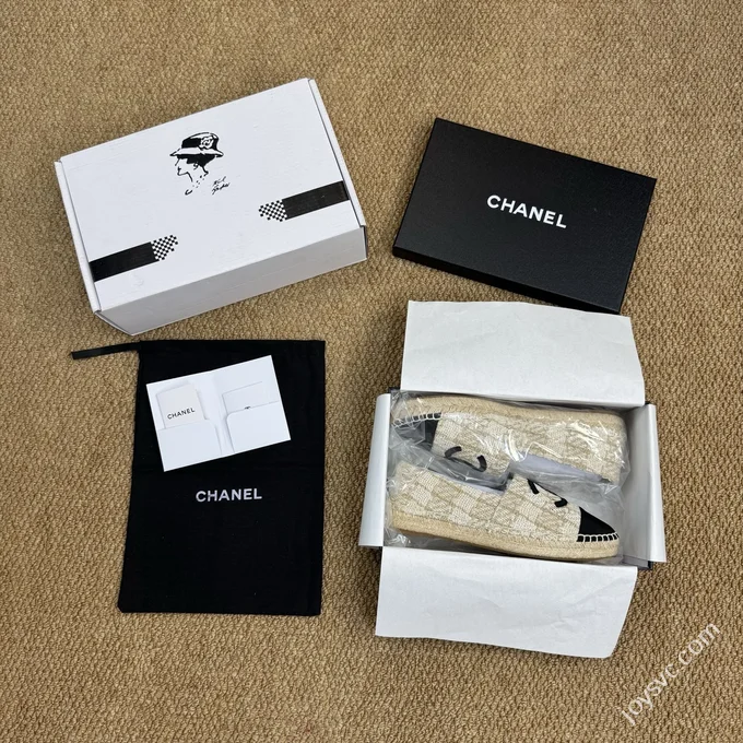 CHANEL Classic Espadrilles